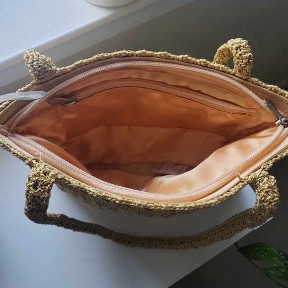 Vintage 1950s Gold Metallic Crochet Bag - Picture 3 of 6